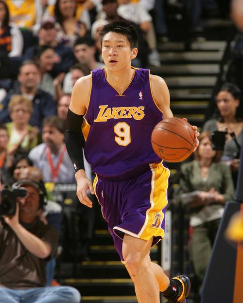 孙悦湖人几号球衣