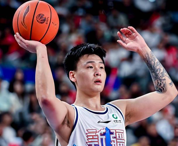 前八一男篮队长回应恶意犯规