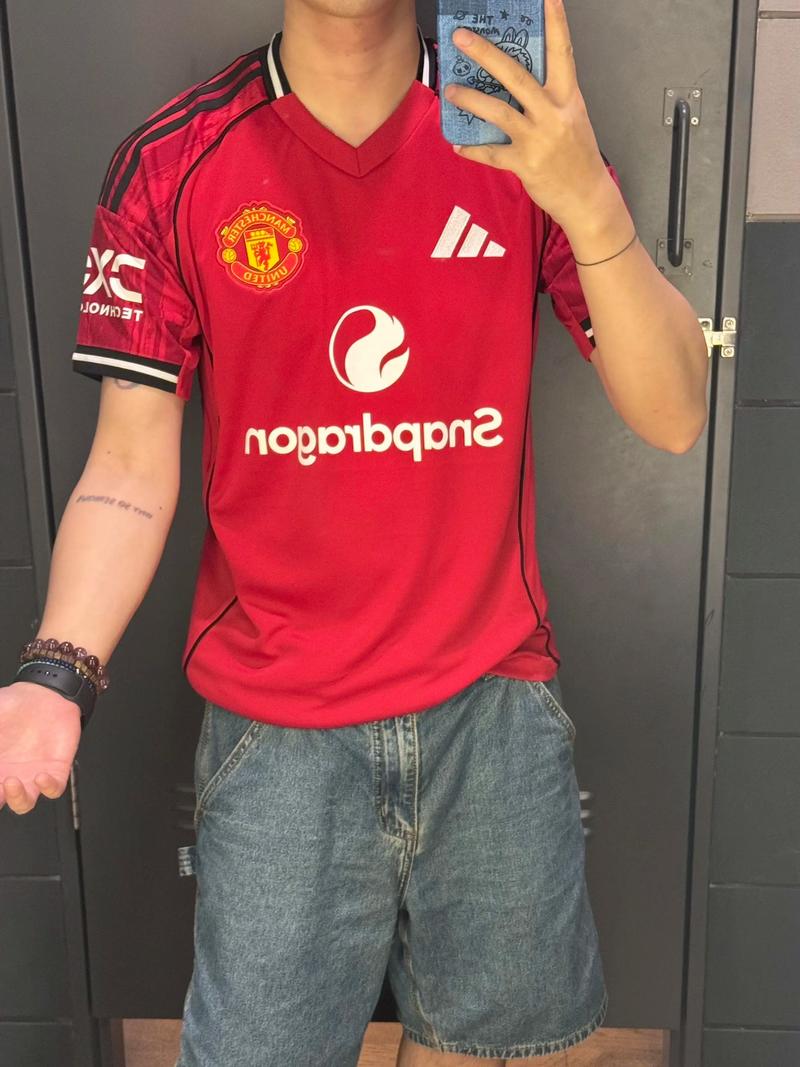 曼联球衣在哪里有买