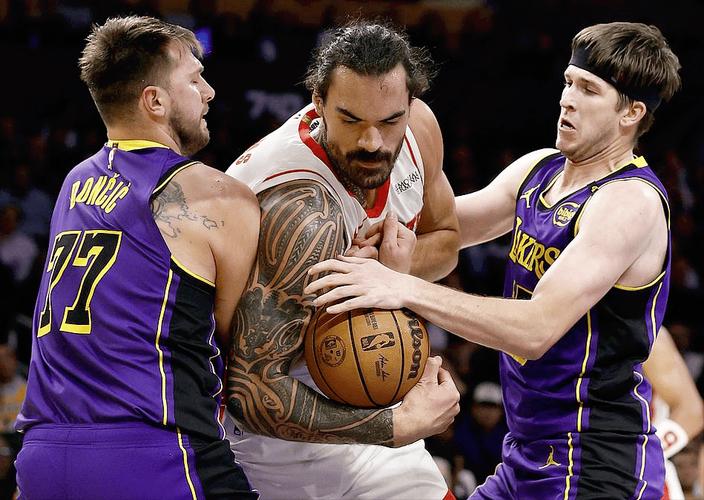 湖人和火箭打架哪一场比赛